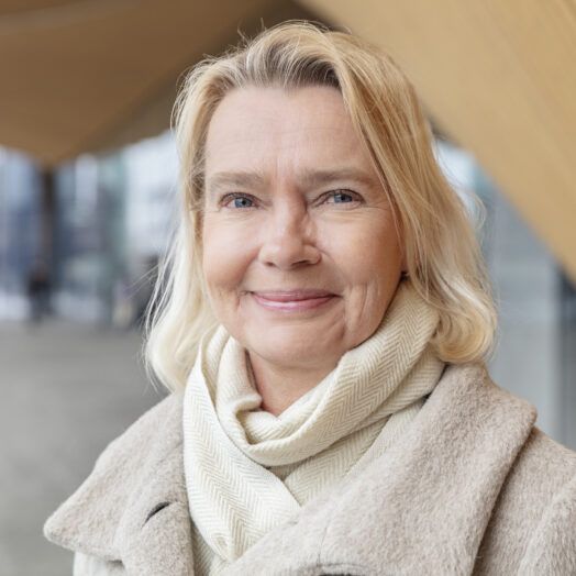 vala-ry-n-p-sihteeri-pia-tornikoski-hyv-ntekev-isyysj-rjest-t